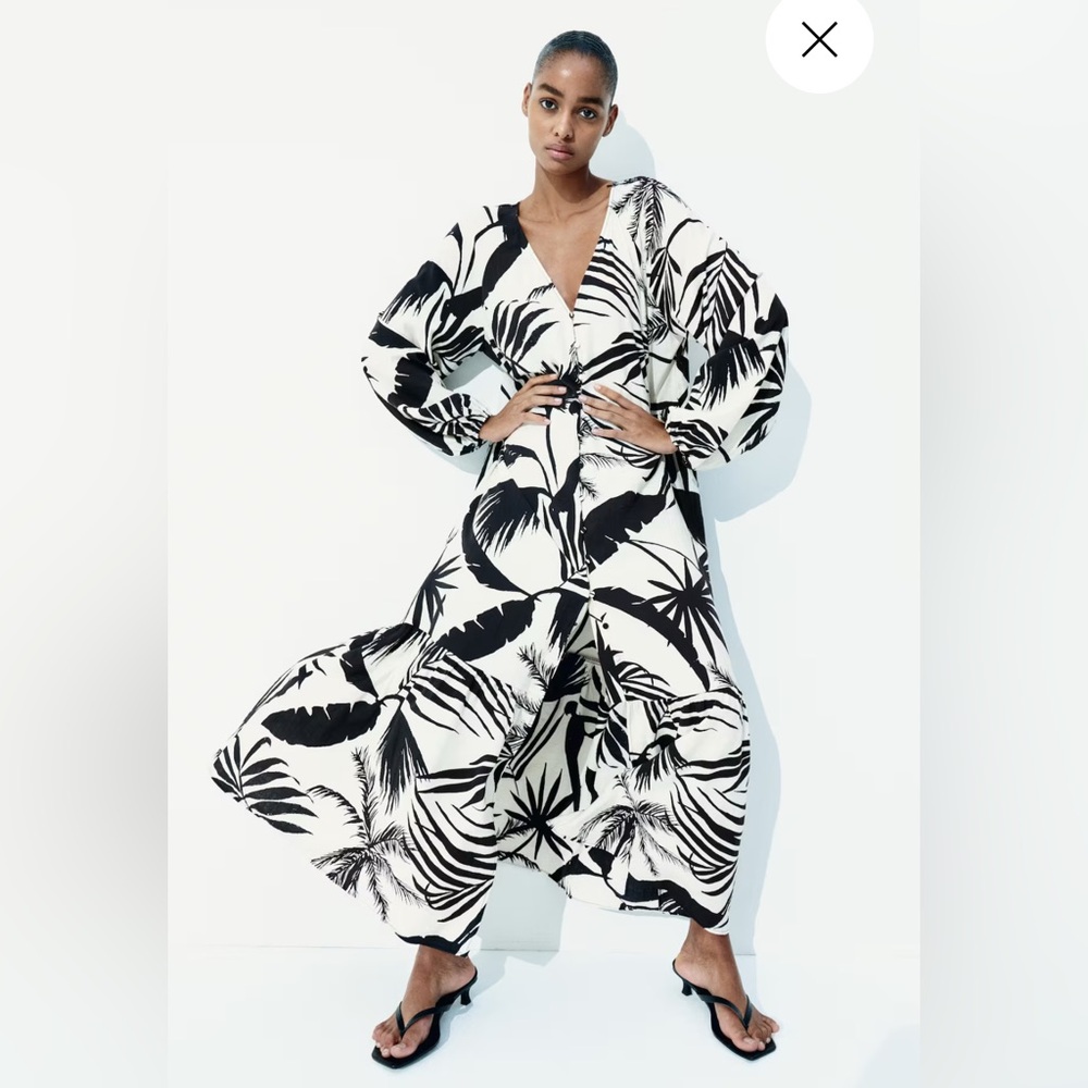 H&M black and white maxi dress with belt. Size XXL. New with tags!